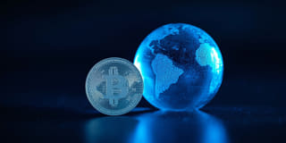A integração das criptomoedas no sistema financeiro convencional a nível mundial